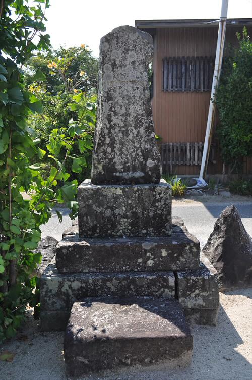 猿田彦大神塔