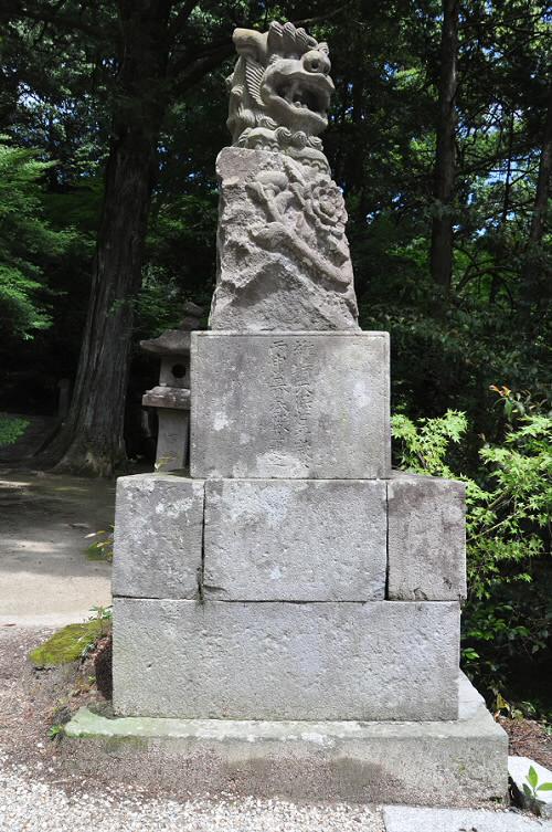仁比山神社の狛犬