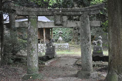 後鳥羽神社の鳥居