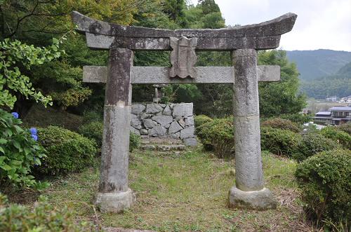 正一位若宮社の鳥居